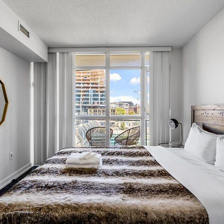 Family Oriented Downtown Toronto 2Bdrm Condo With Parking & Office Space Esterno foto