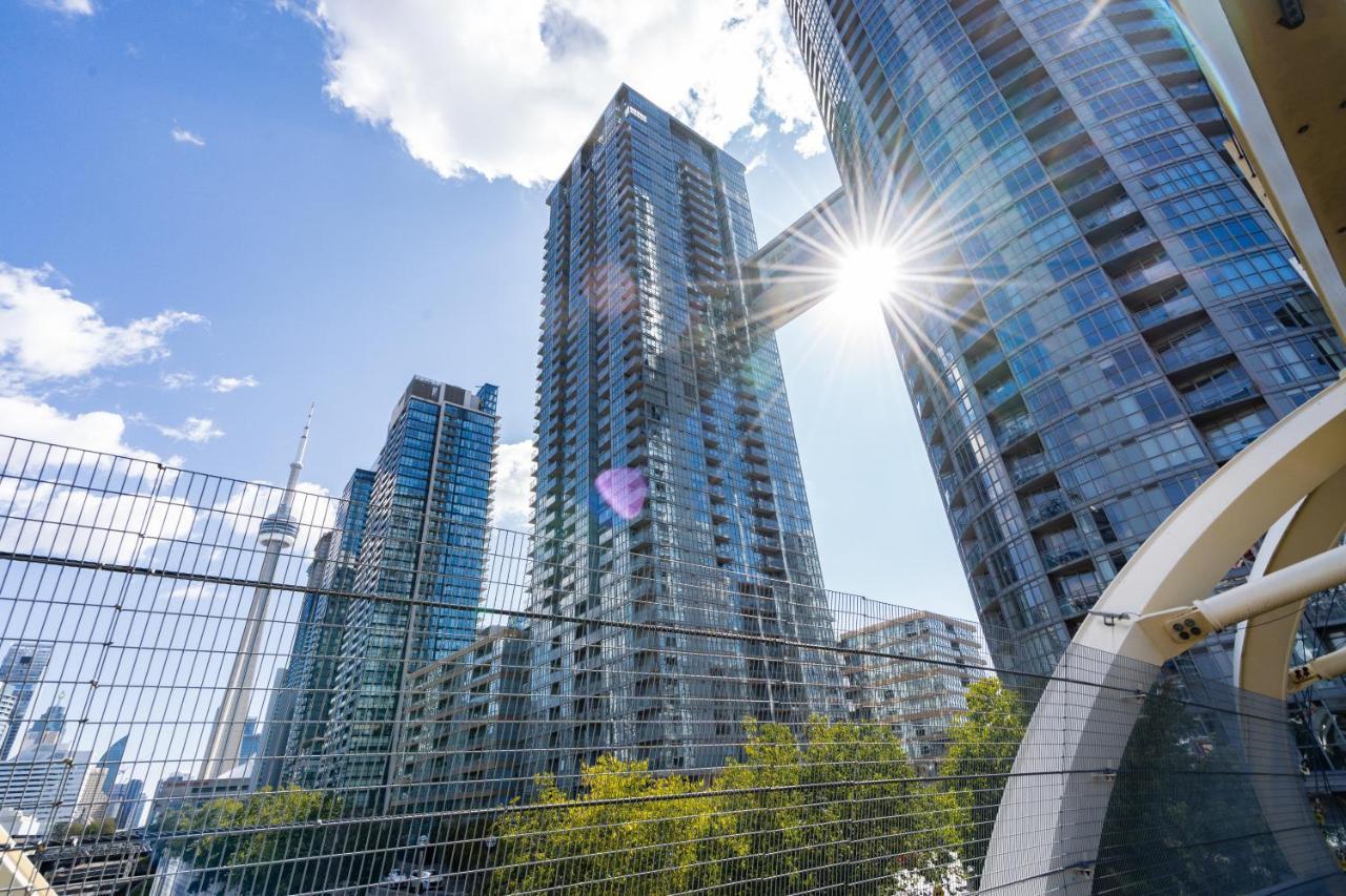 Family Oriented Downtown Toronto 2Bdrm Condo With Parking & Office Space Esterno foto
