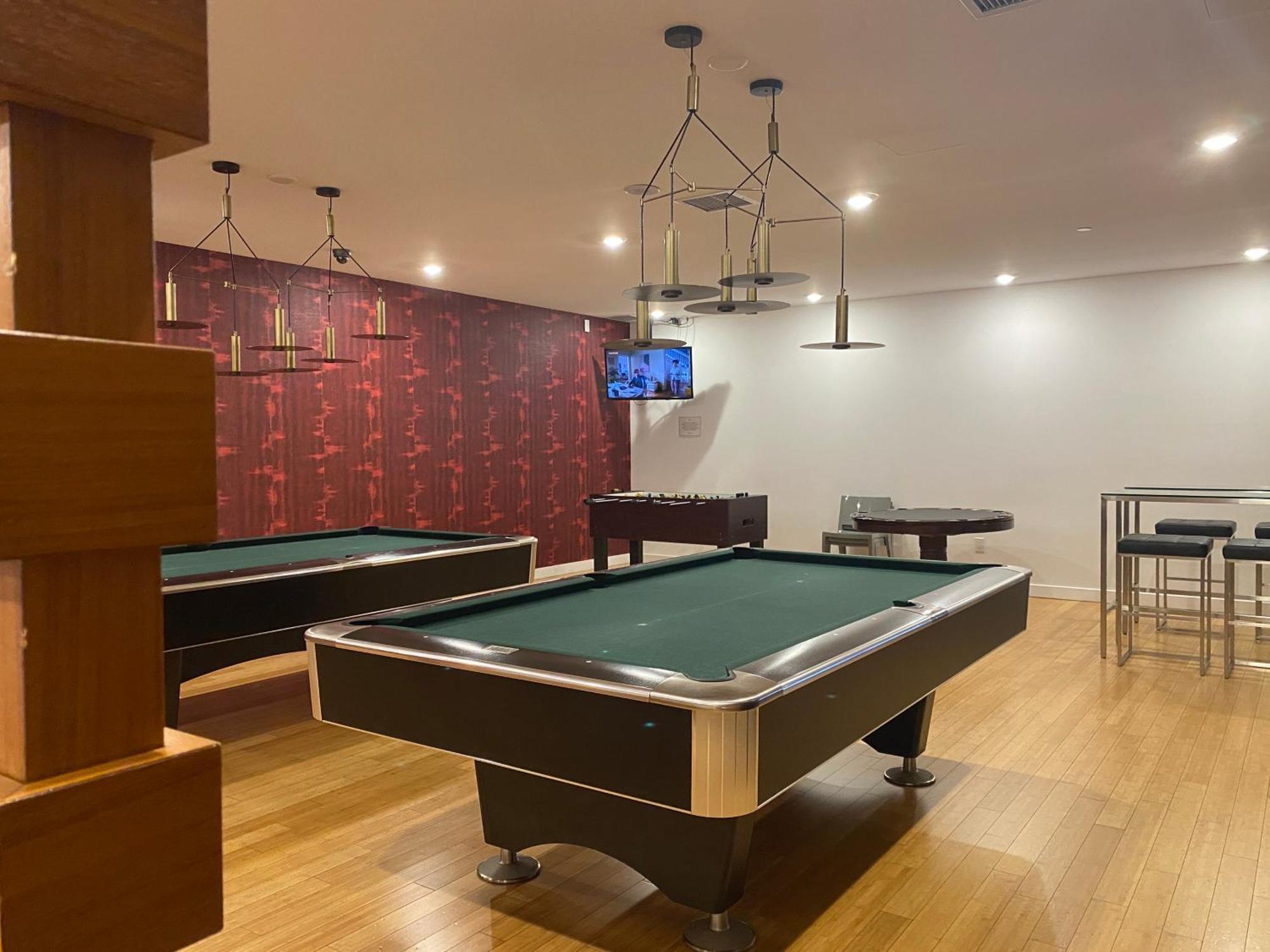 Family Oriented Downtown Toronto 2Bdrm Condo With Parking & Office Space Esterno foto